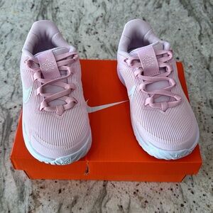 PINK FOAM & SUMMIT WHITE, NIKE STAR RUNNER 4 NN, SIZE 10 TODDLER